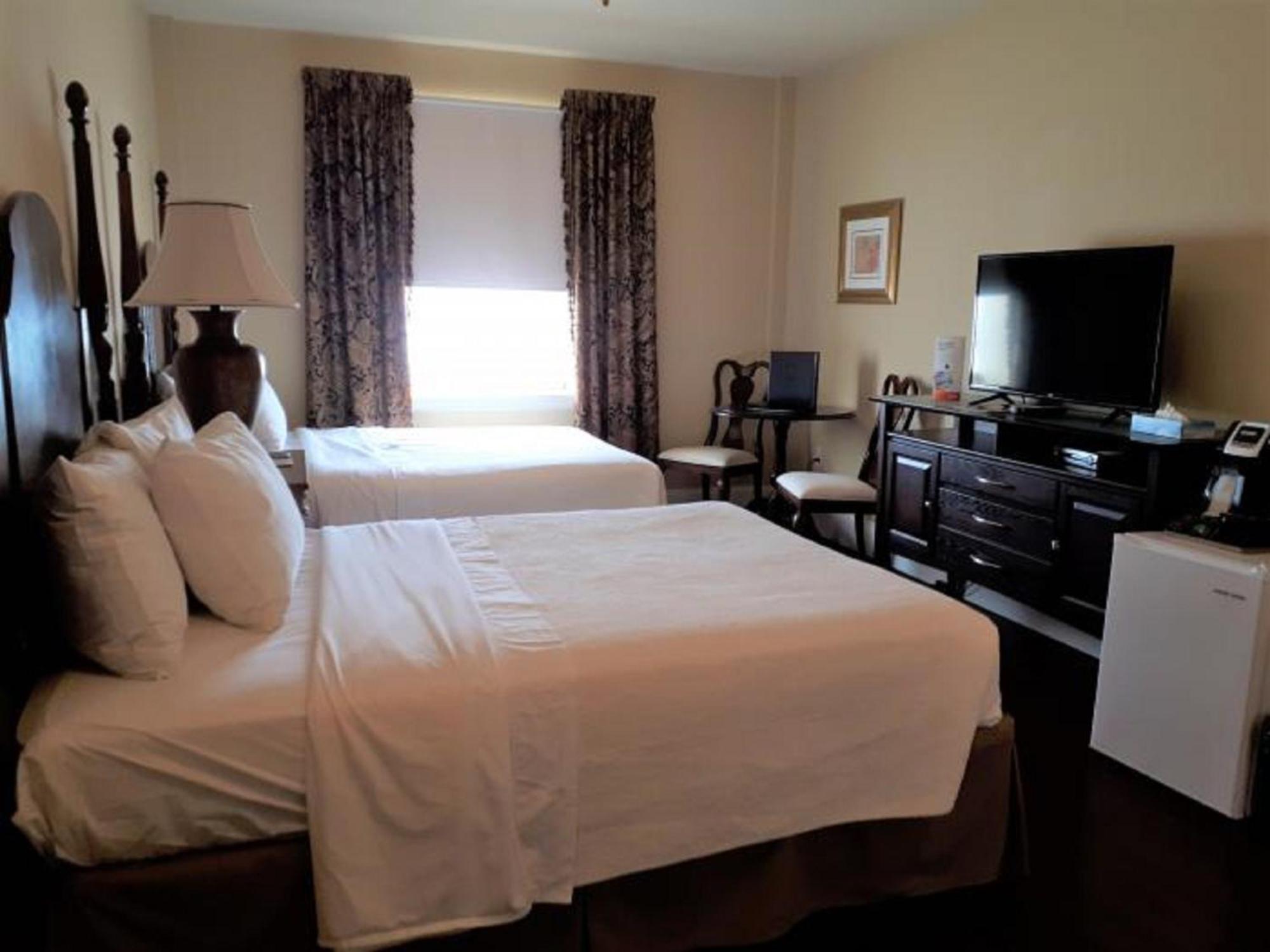 Grant Hall Hotel Moose Jaw Buitenkant foto
