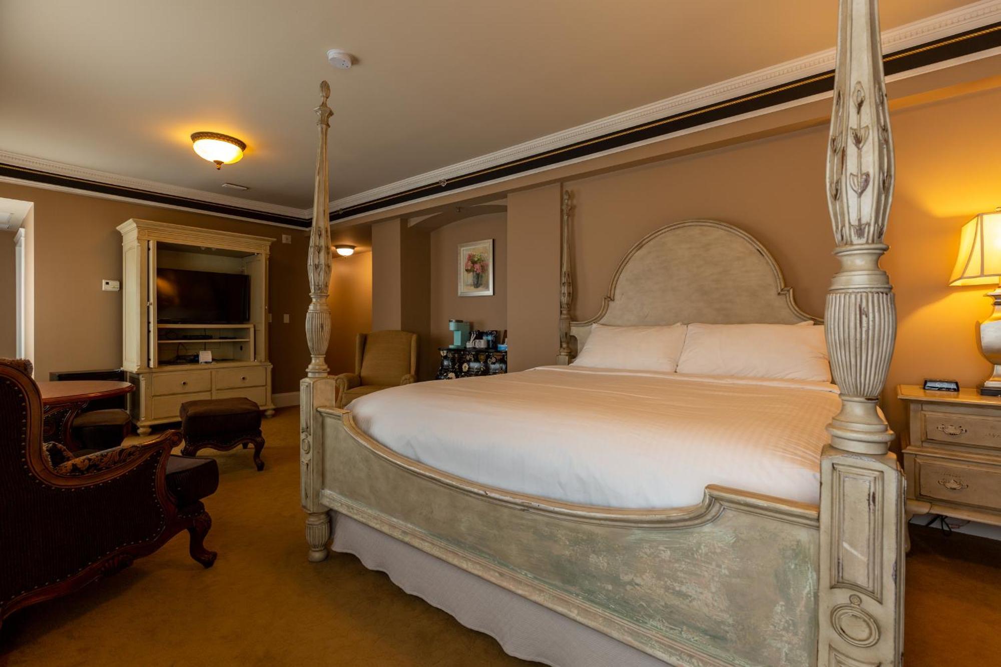 Grant Hall Hotel Moose Jaw Buitenkant foto